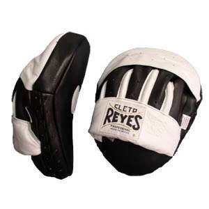Cleto Reyes Curved Hook And Jab Pads – Black/White 1 Cleto Reyes Curved Hook And Jab Pads – Black/White